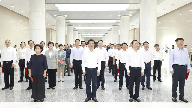 常州市級(jí)機(jī)關(guān)舉行“慈善一日捐”集中捐贈(zèng)儀式